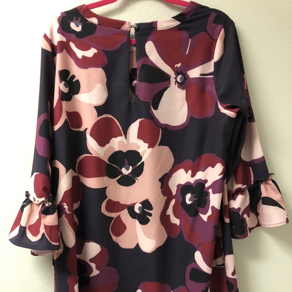 Brand new swing dress with pockets from Versona - Picture 2 of 2